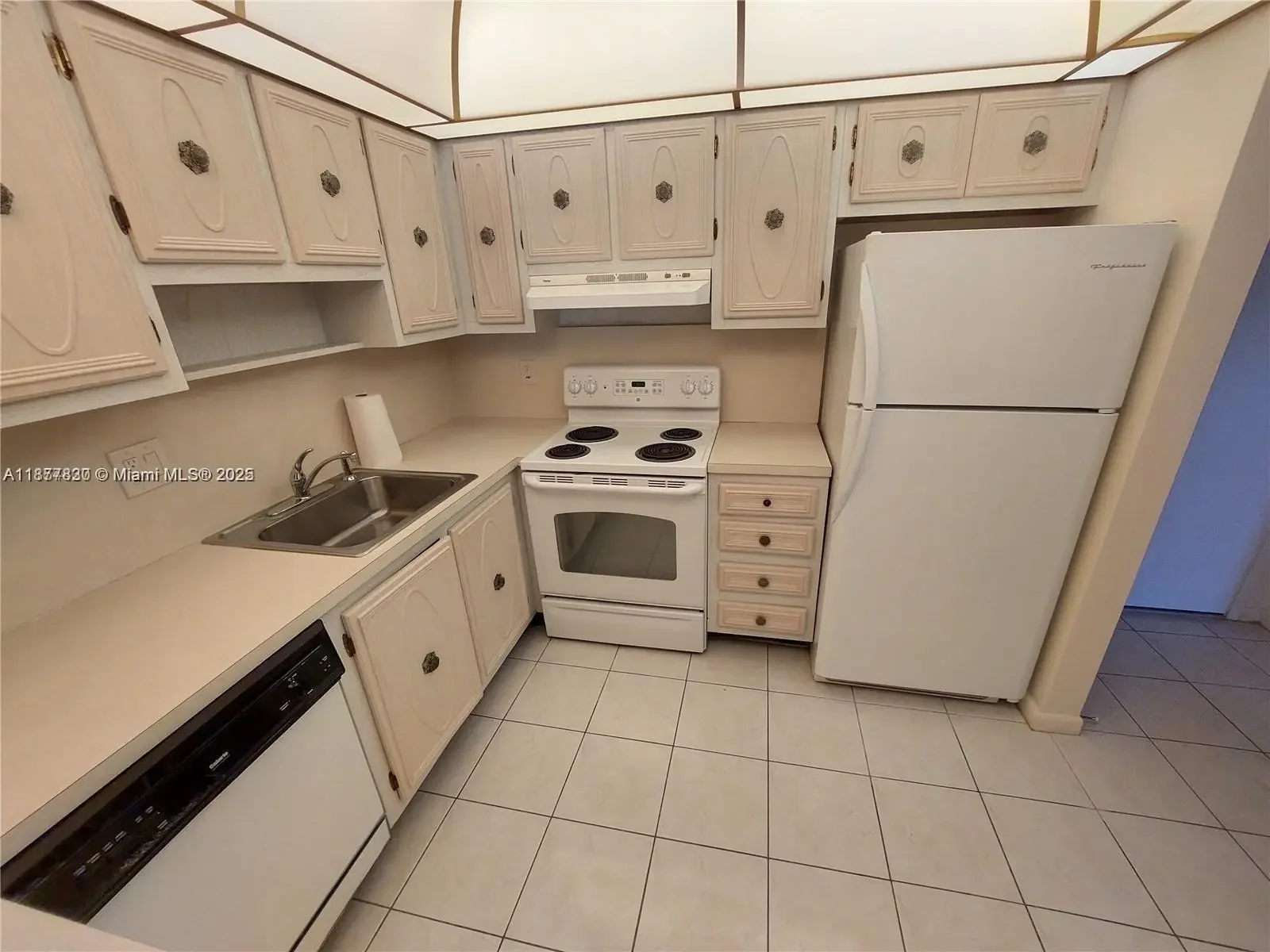 Photo of Listing #A11877830