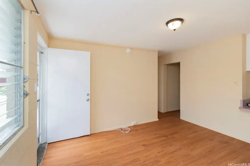 1418 Liholiho Street # 4, Honolulu