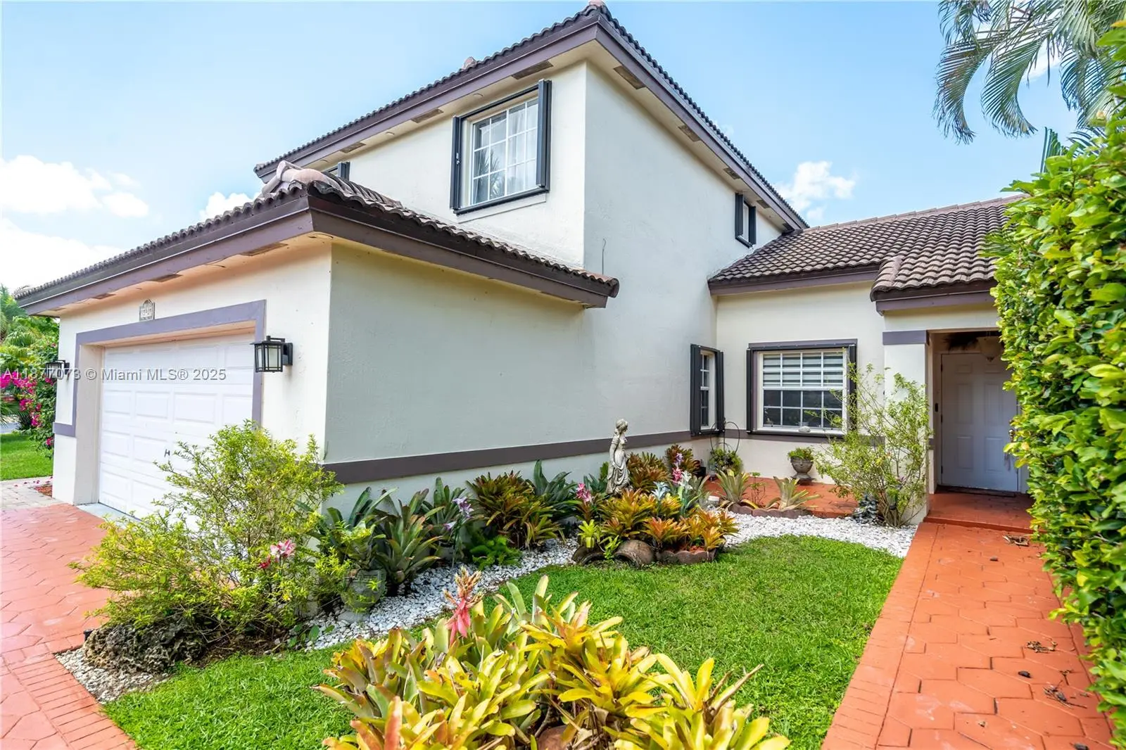 Photo of Listing #A11877073