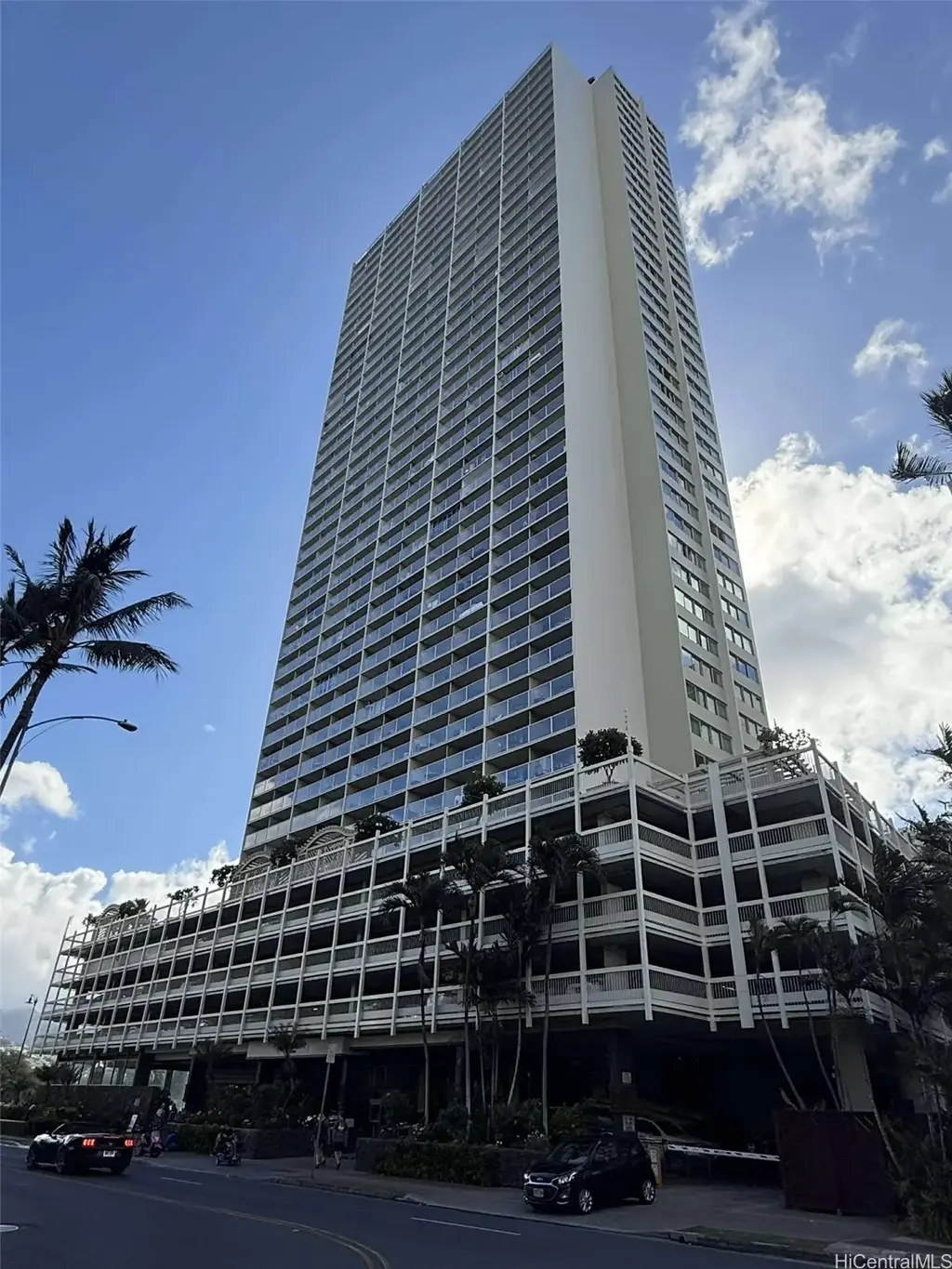 445 Seaside Avenue, Honolulu