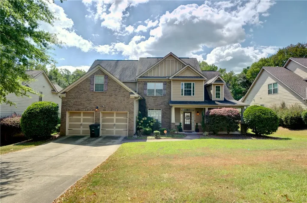 2914 Stillwood Way, Opelika
