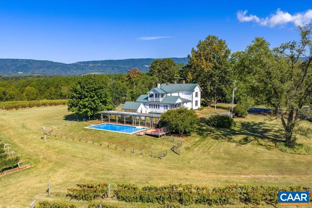 9175 Batesville Rd, Afton