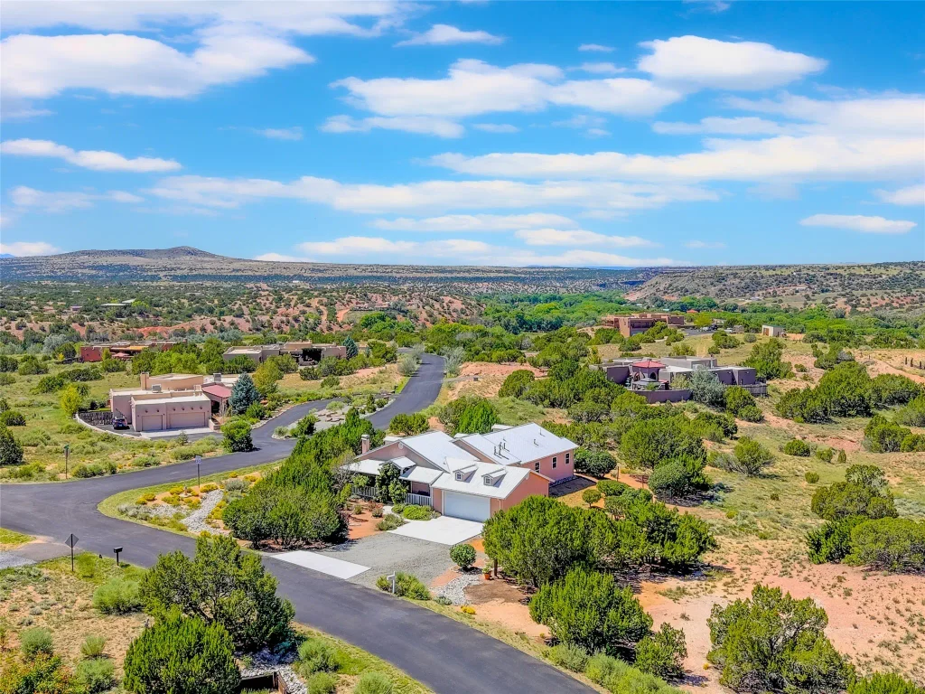 3 Vista Lagunitas, Santa Fe