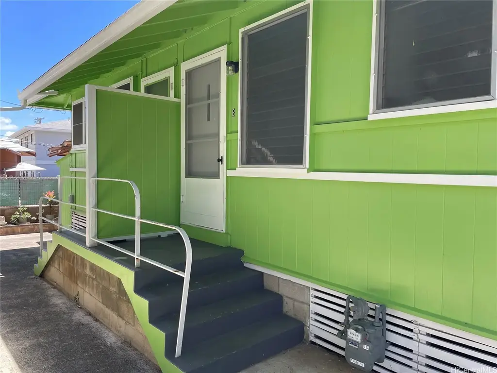 209 Puuhue Place # B, Honolulu