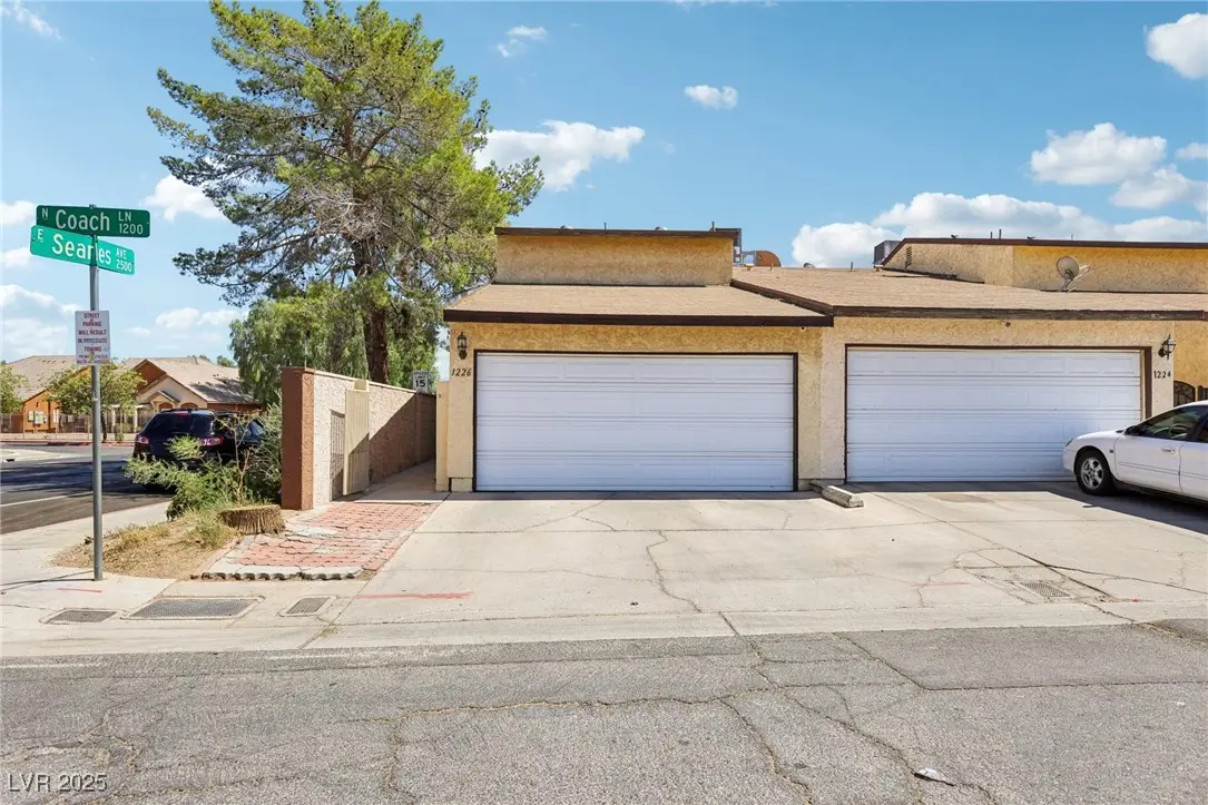 Photo of Listing #2718679