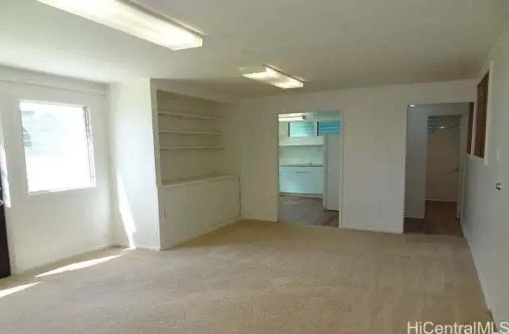 99-051a Kupono Place # 1, Aiea