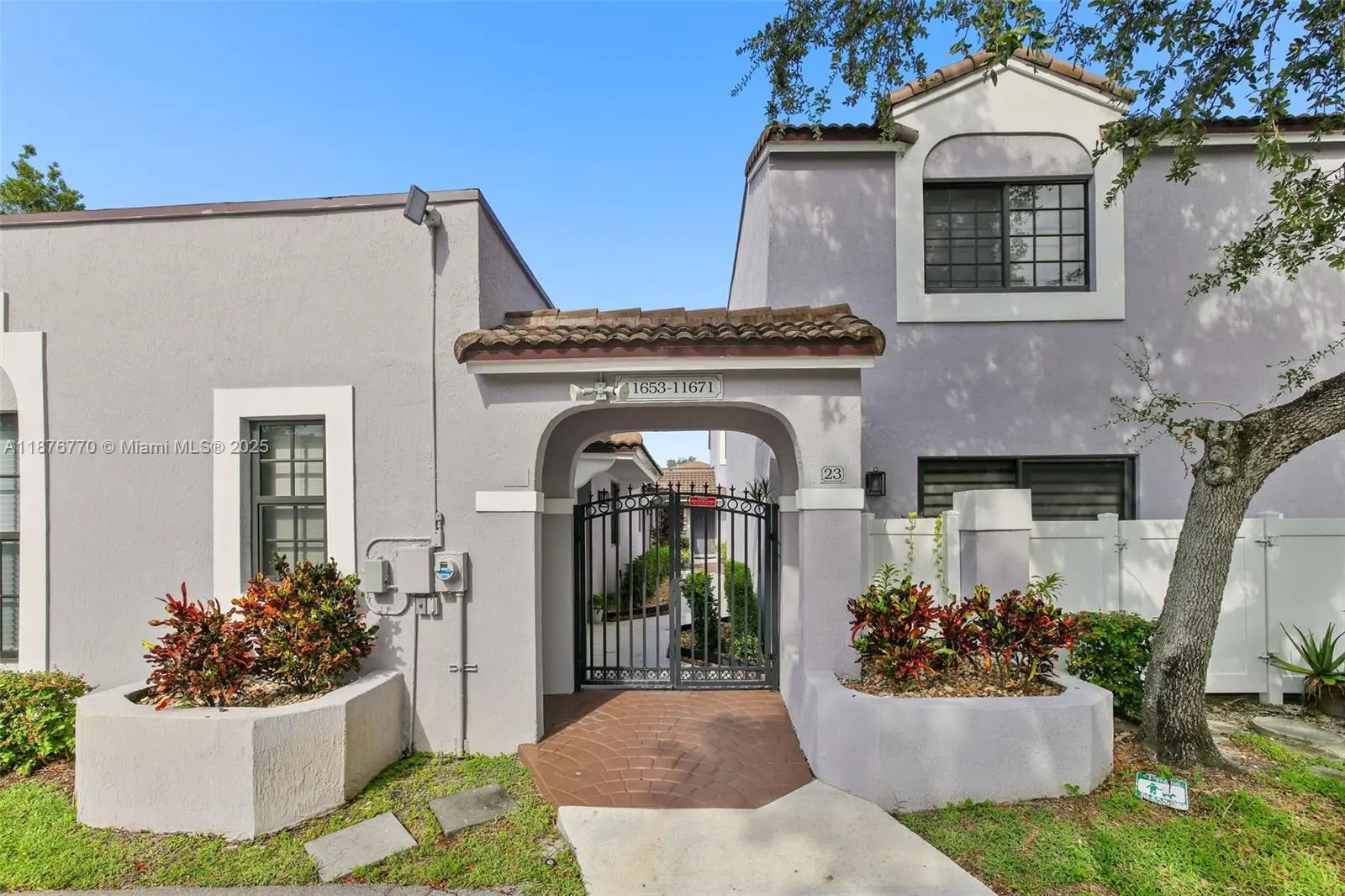 Photo of Listing #A11876770