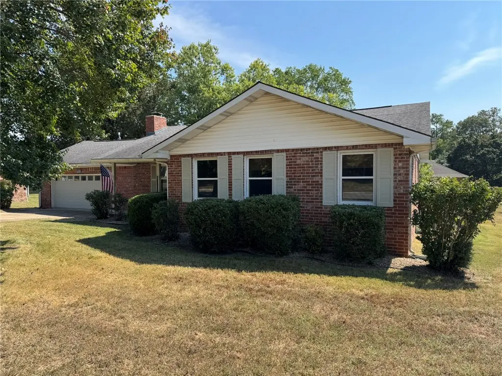 1513 Berry Lane, Mountain Home