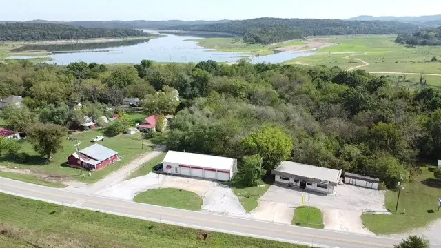 106 14th Street, Lead Hill