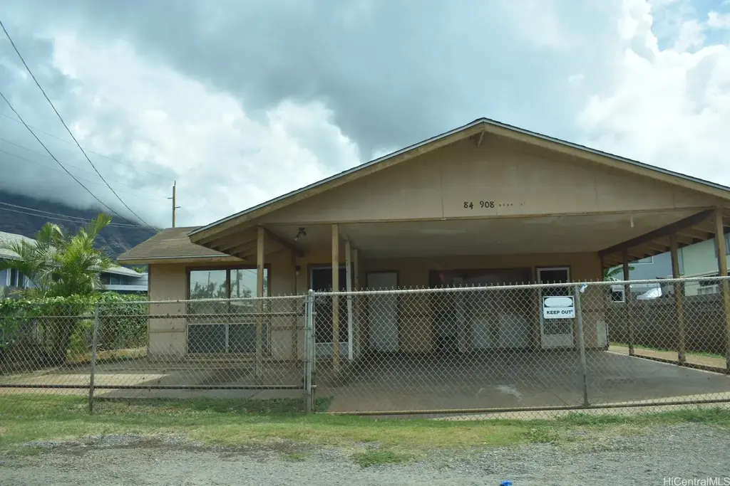 84-908 Hana Street, Waianae