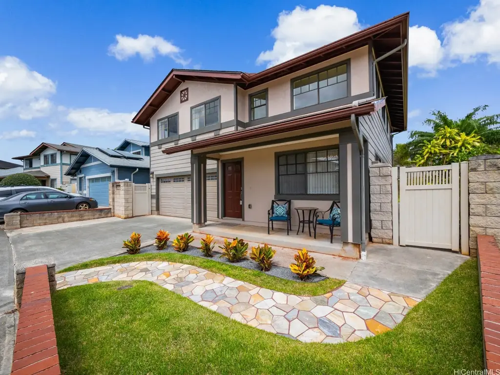 95-1020 Haulelau Street, Mililani