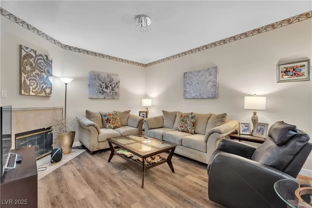 Photo of Listing #2719206