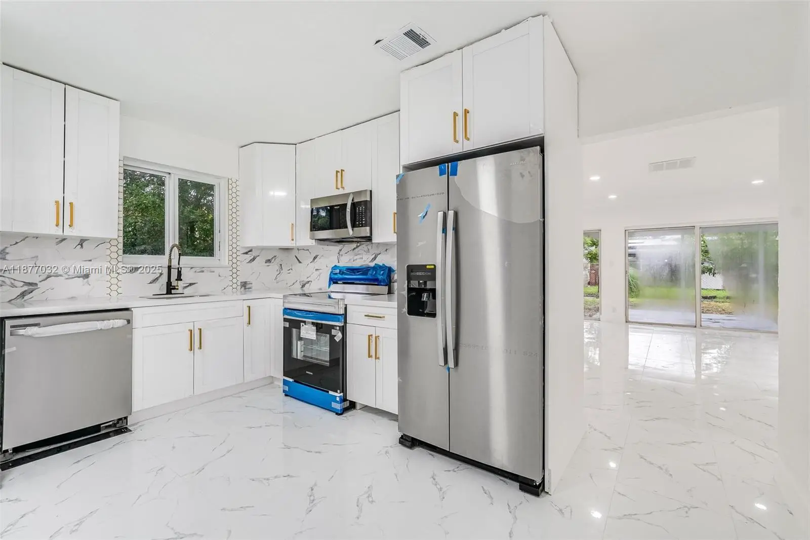 Photo of Listing #A11877032