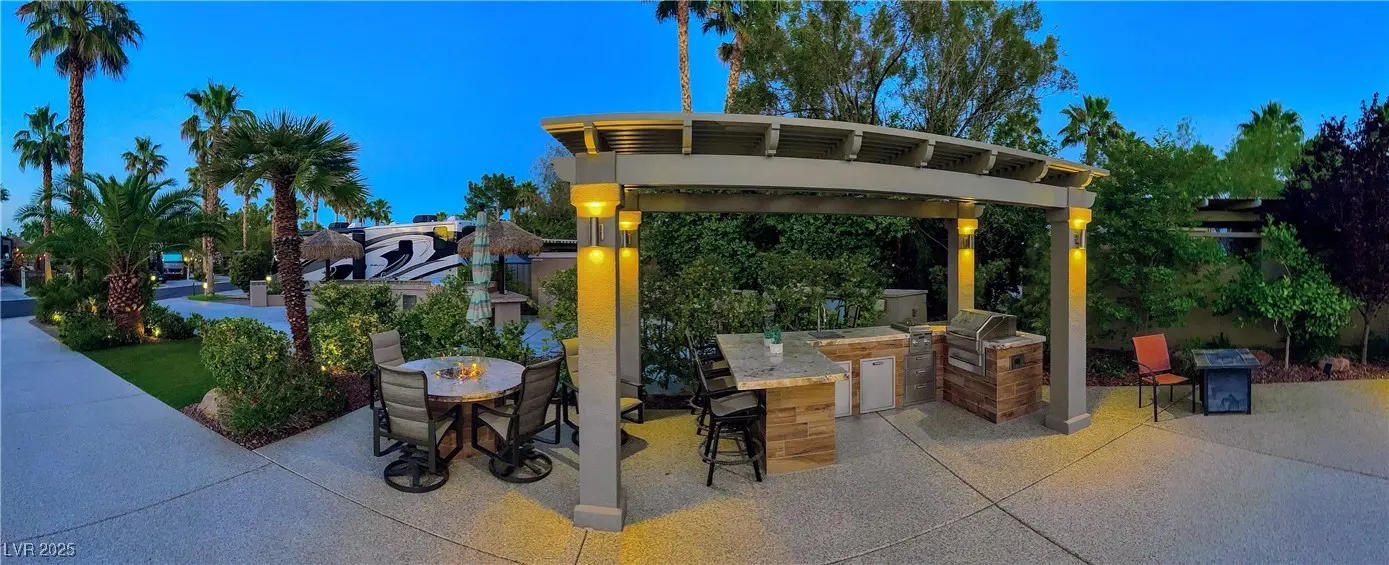 Photo of Listing #2719315