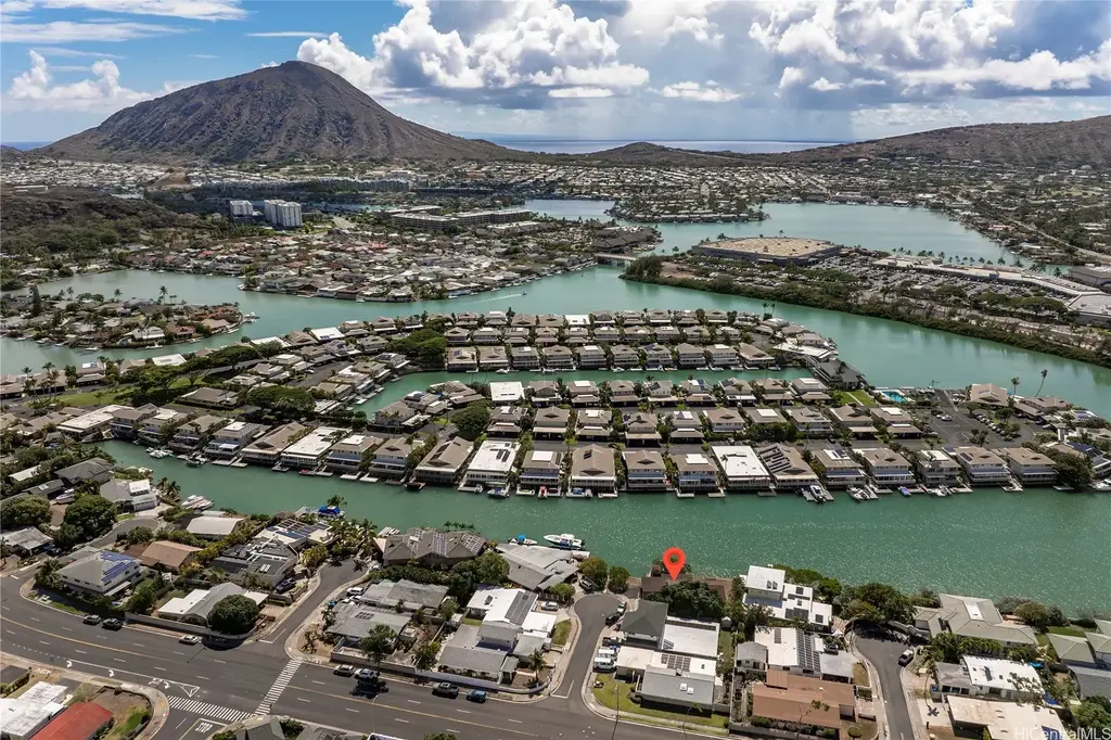 6311 Paauilo Place, Honolulu