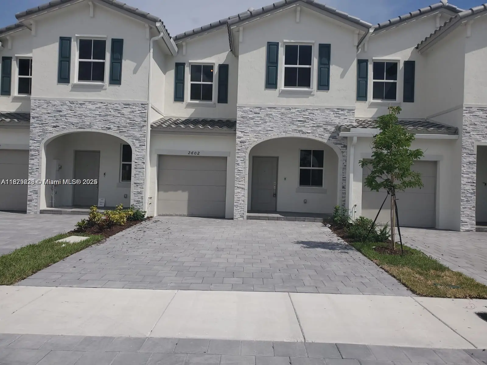 Photo of Listing #A11879228