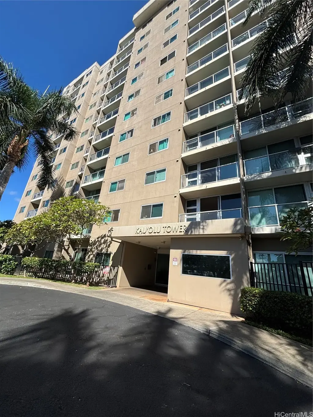 94-979 Kauolu Place # 401, Waipahu
