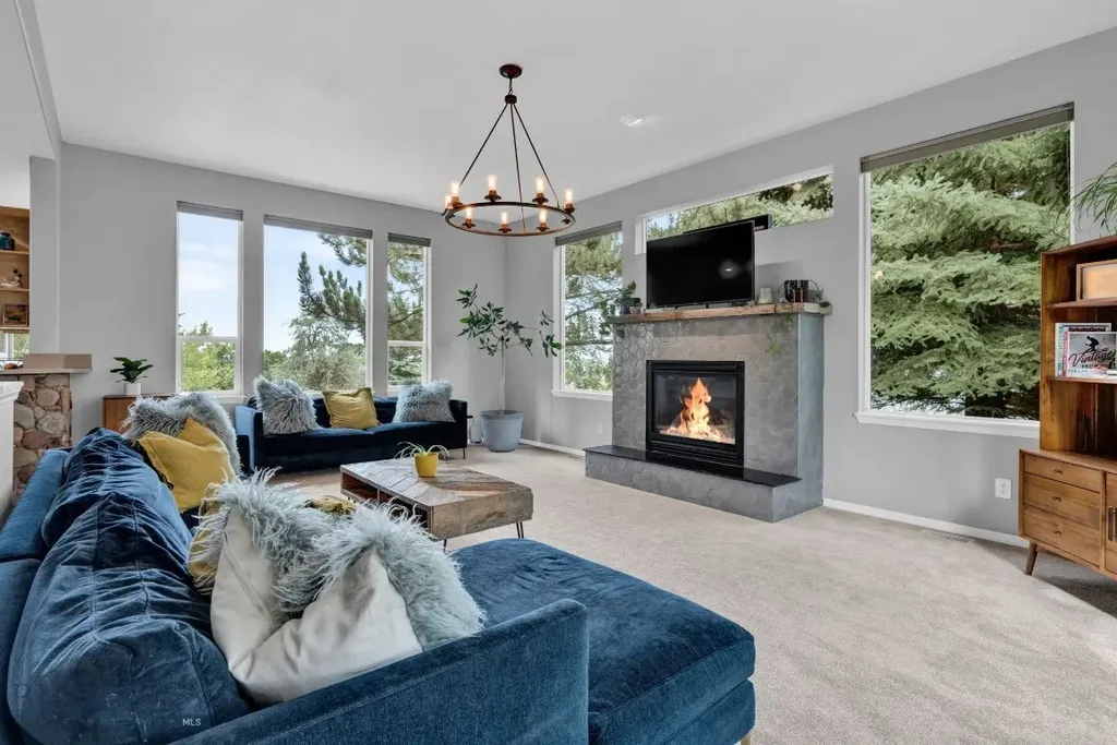 353 Little Wolf Road, Bozeman