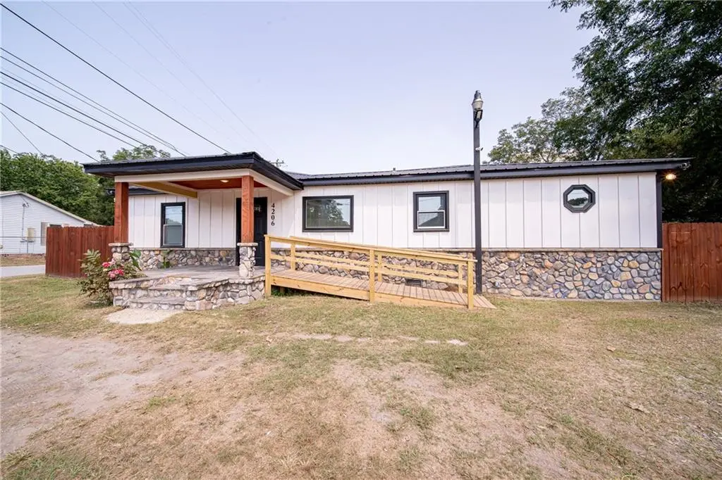 4206 Auburn Road, Phenix City