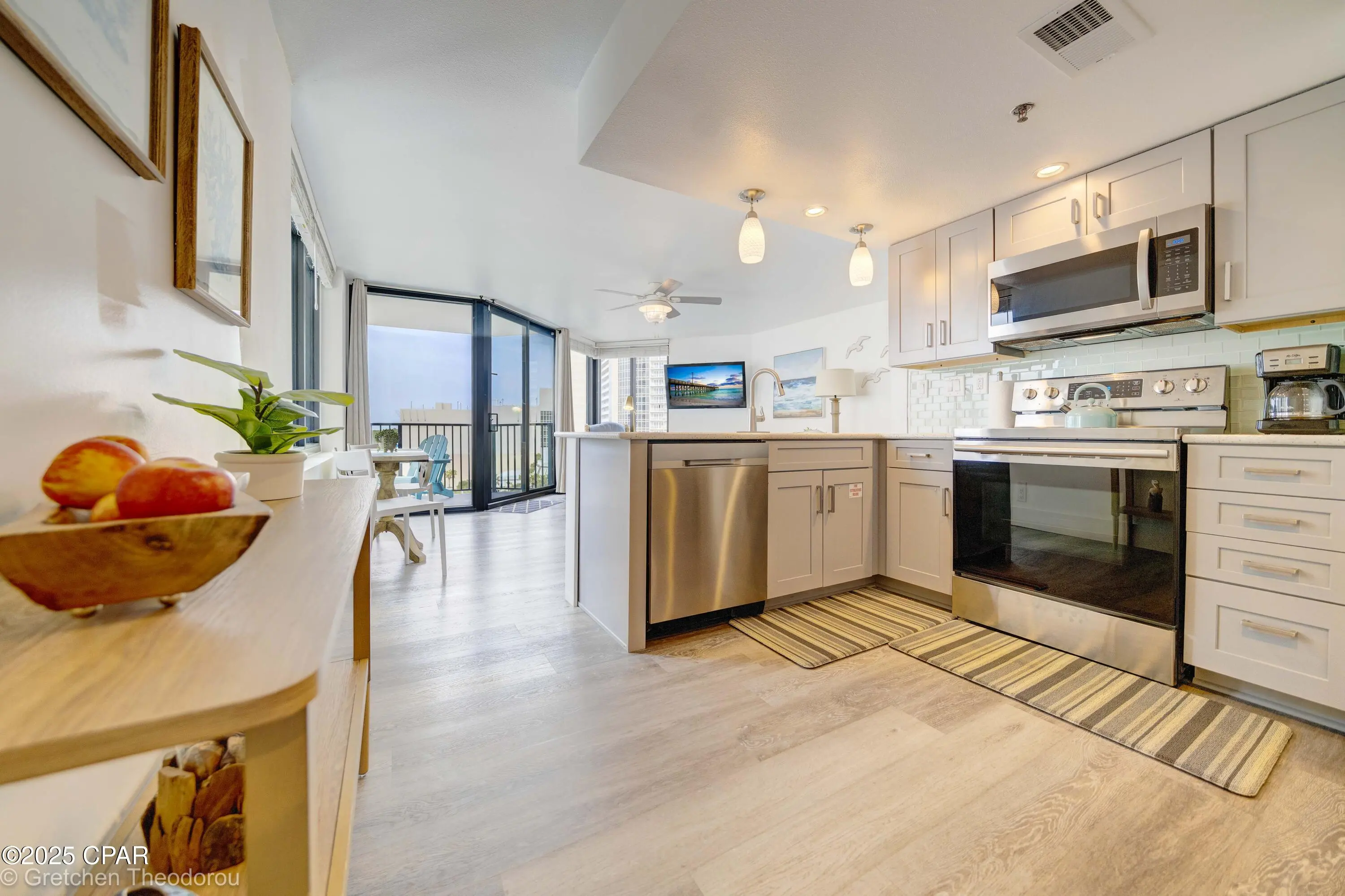 Photo of Listing #779098