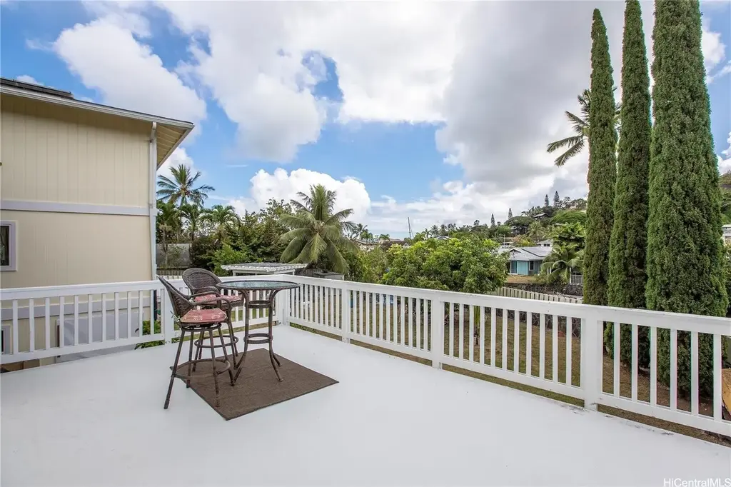 44-723 Kaneohe Bay Drive # 2, Kaneohe