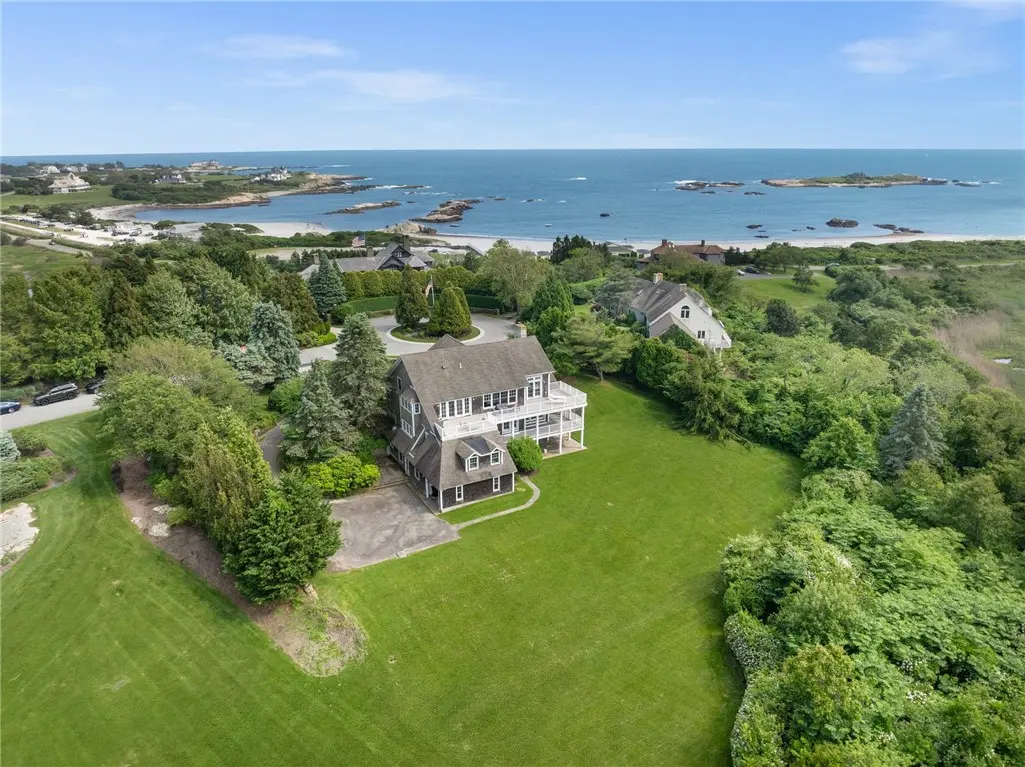 21 Ocean Heights Rd, Newport