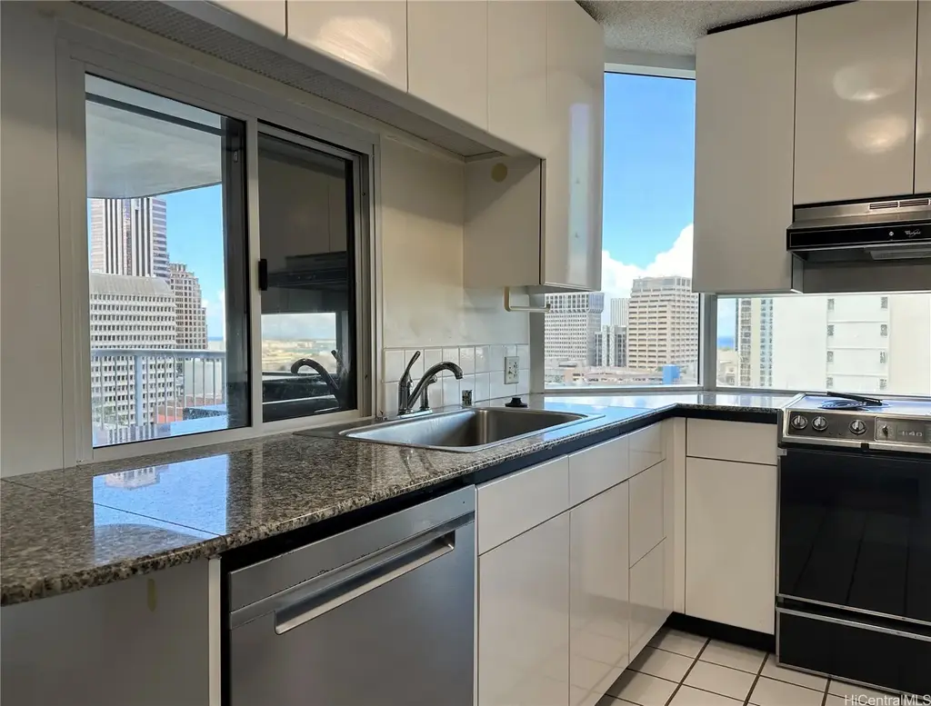 1212 Nuuanu Avenue # 1605, Honolulu