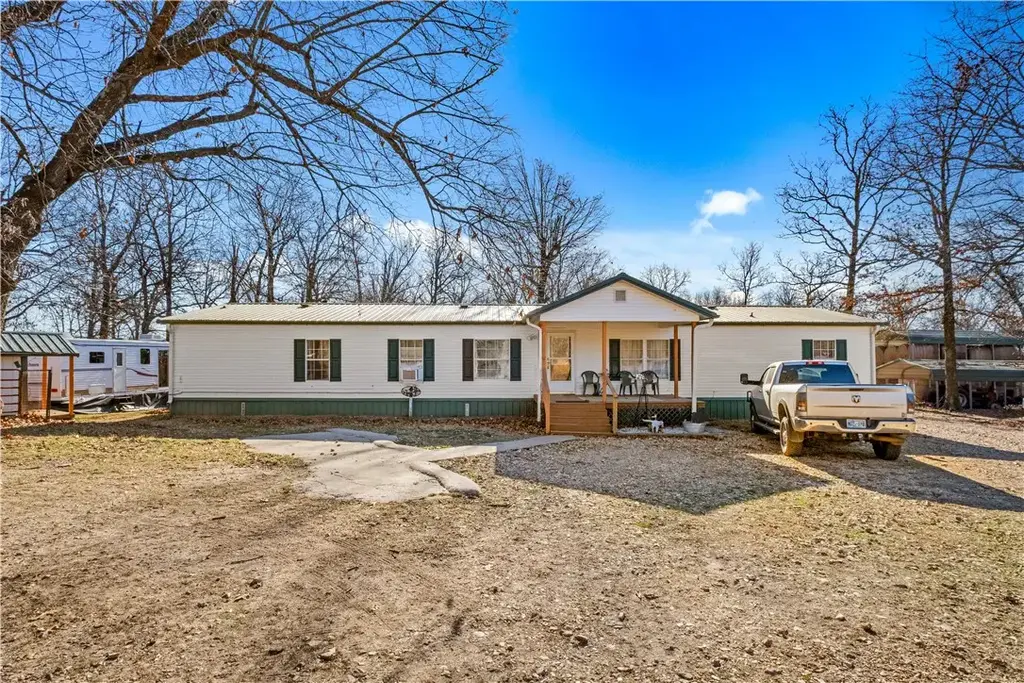 477528 E 740 Road, Westville