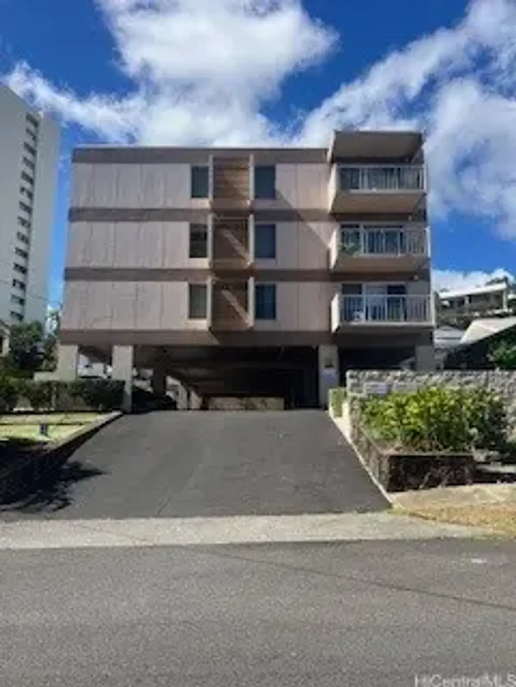 968 Spencer Street # 203, Honolulu