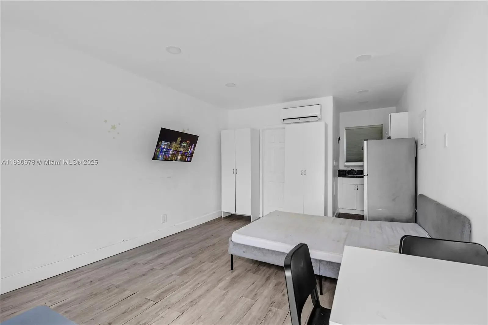 Photo of Listing #A11880678