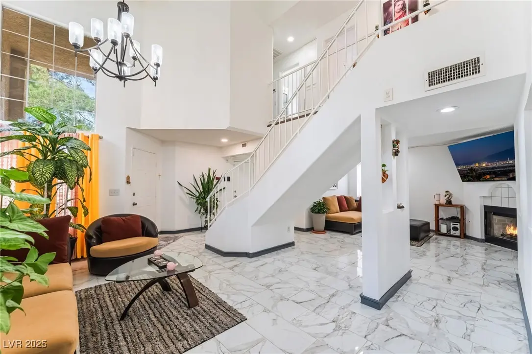 Photo of Listing #2719442