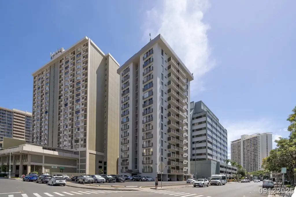 731 Amana Street # 301, Honolulu