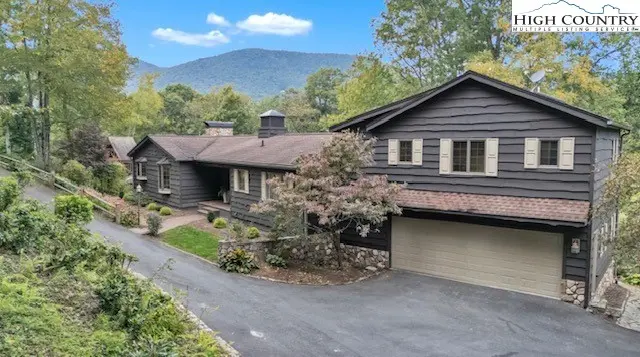 491 Mountain Aire Lane, West Jefferson