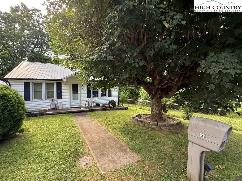 511 Ridgecrest Avenue, West Jefferson