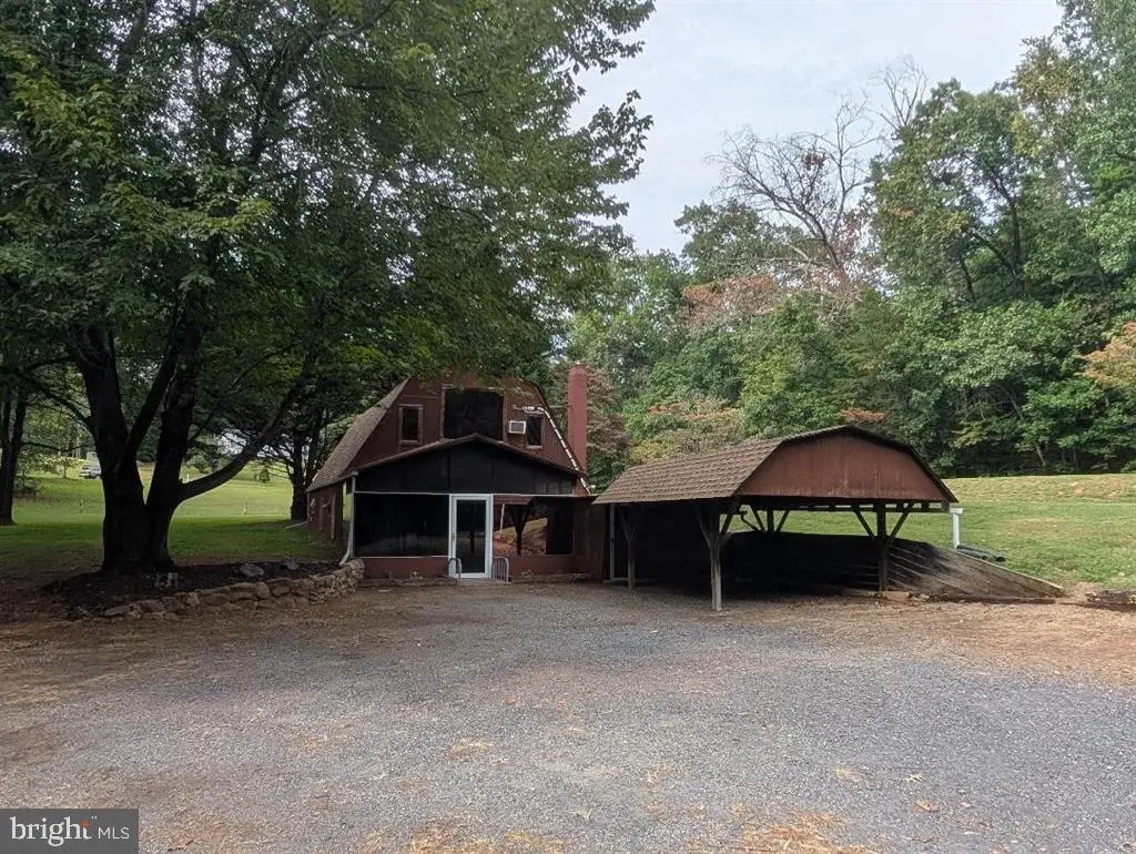 359 Williamsburg Pike, Madison