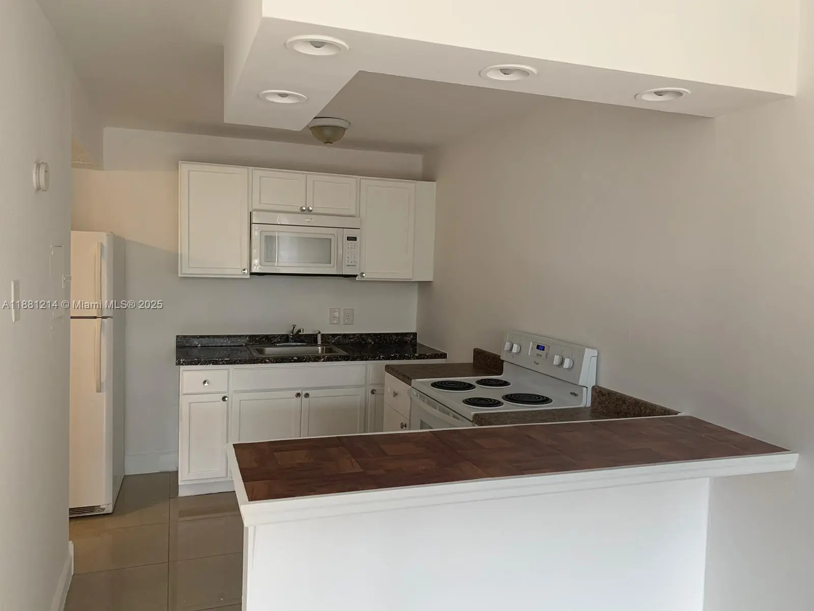 Photo of Listing #A11881214