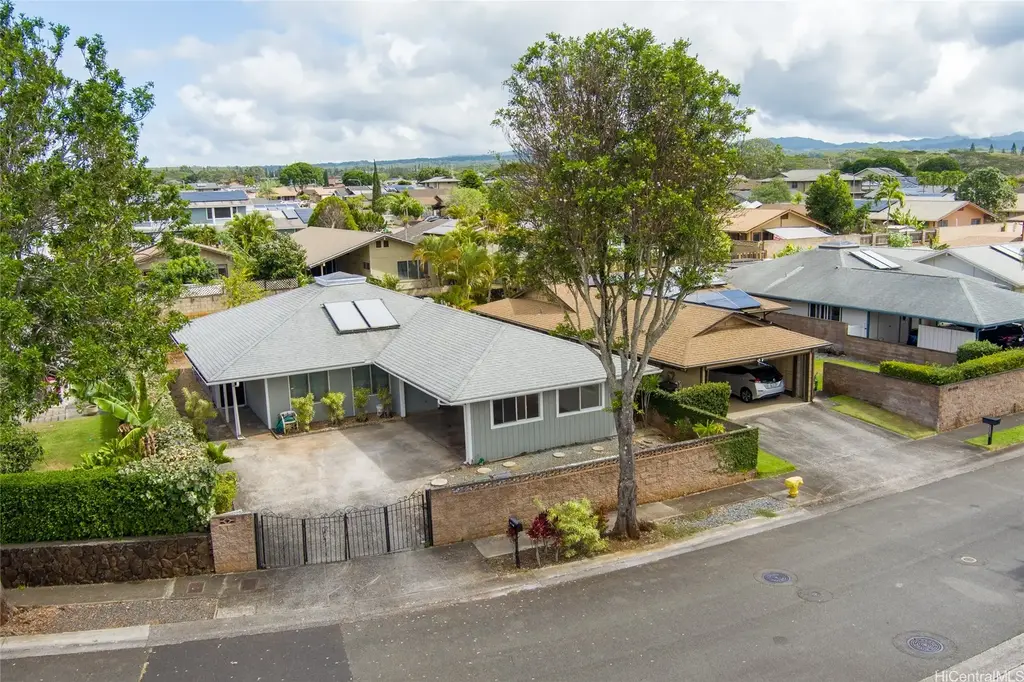 95-826 Paikauhale Street, Mililani