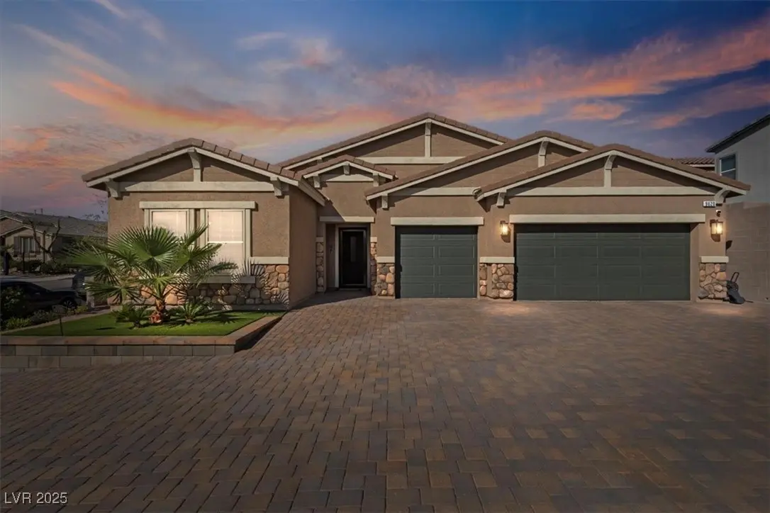 Photo of Listing #2720404