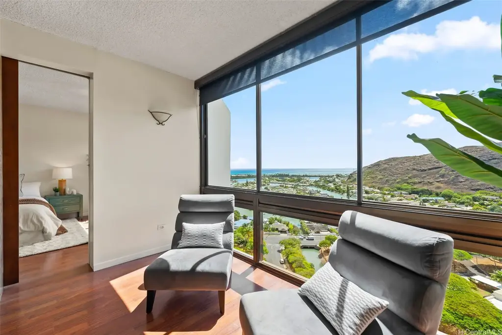 531 Hahaione Street # 2/20e, Honolulu