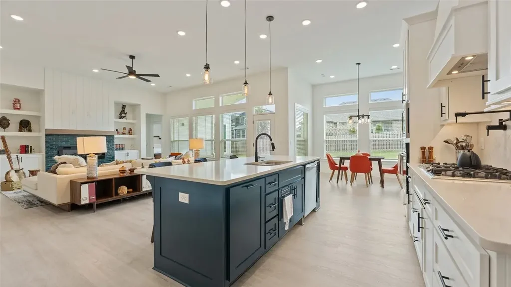 1511 Westridge Lane, Centerton