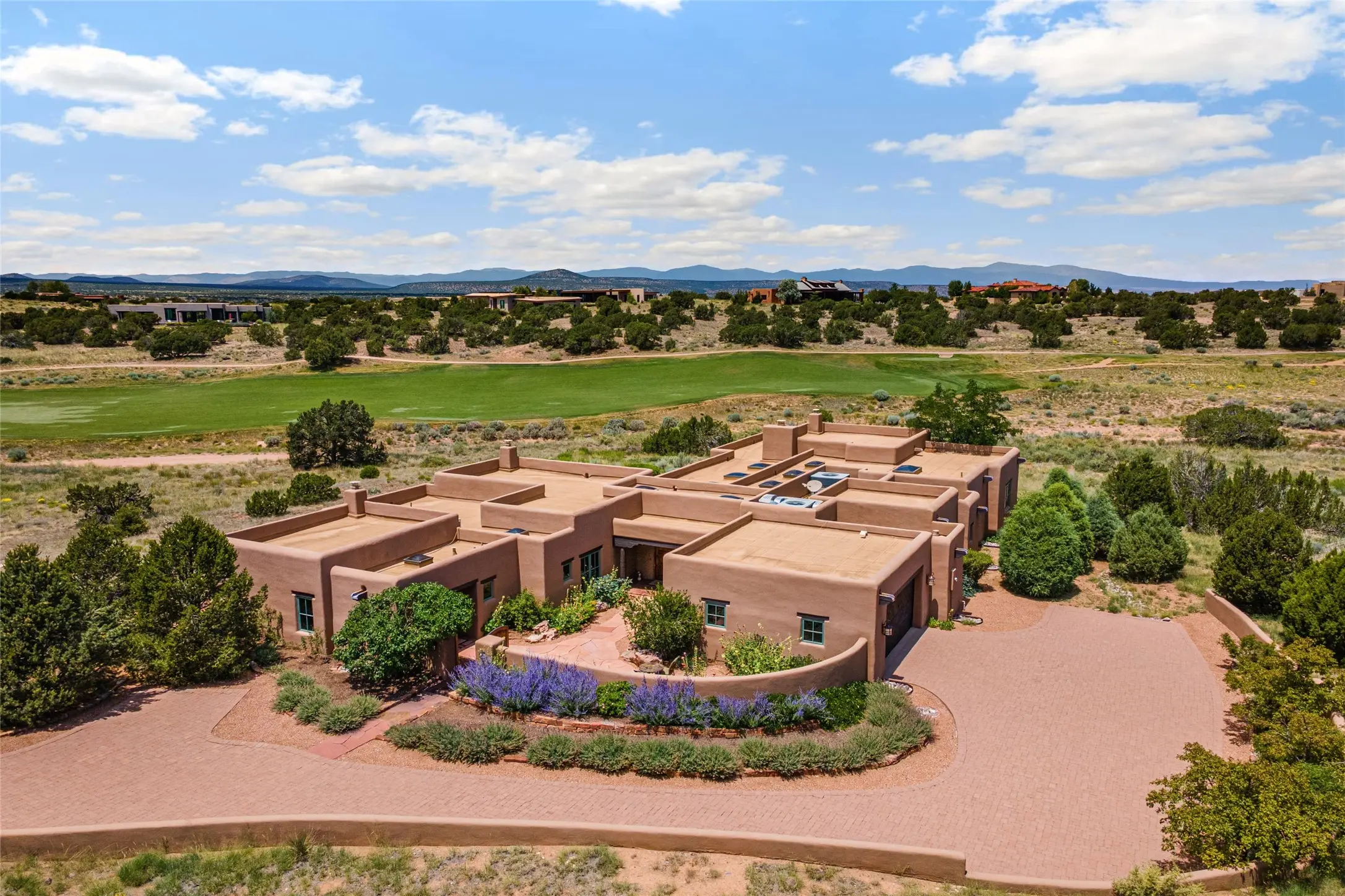 15 Calle Ojitos, Santa Fe