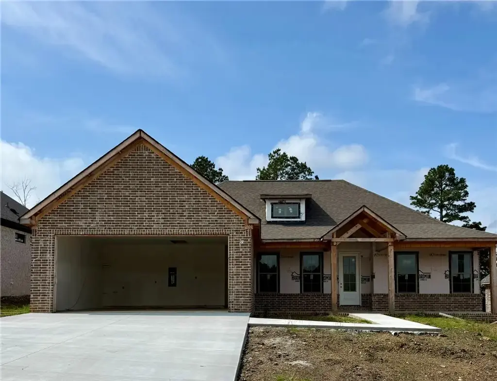 1309 Elk Horn Drive, Russellville