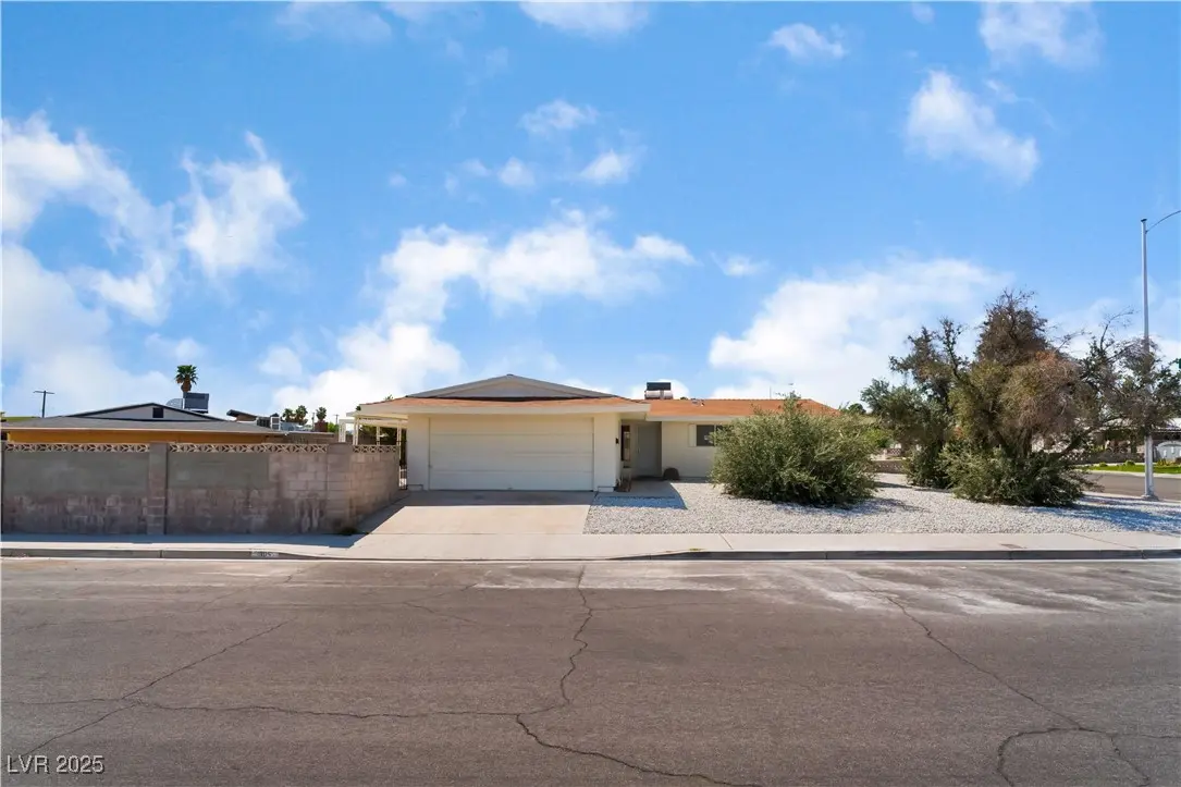 Photo of Listing #2720636