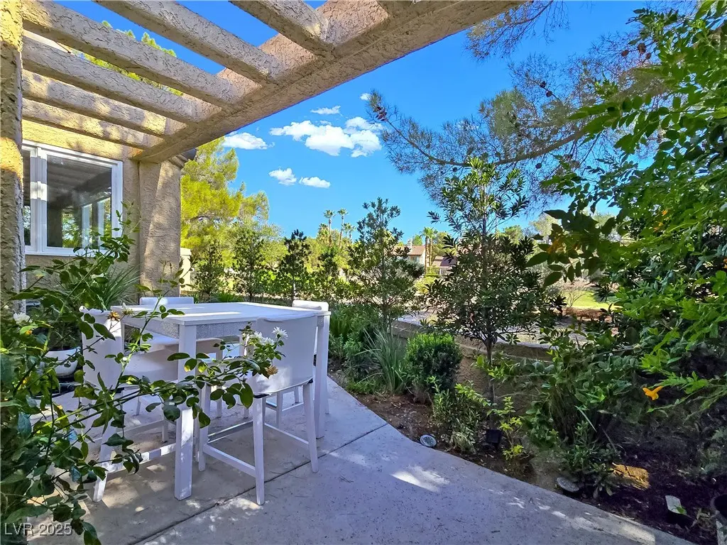 Photo of Listing #2720694