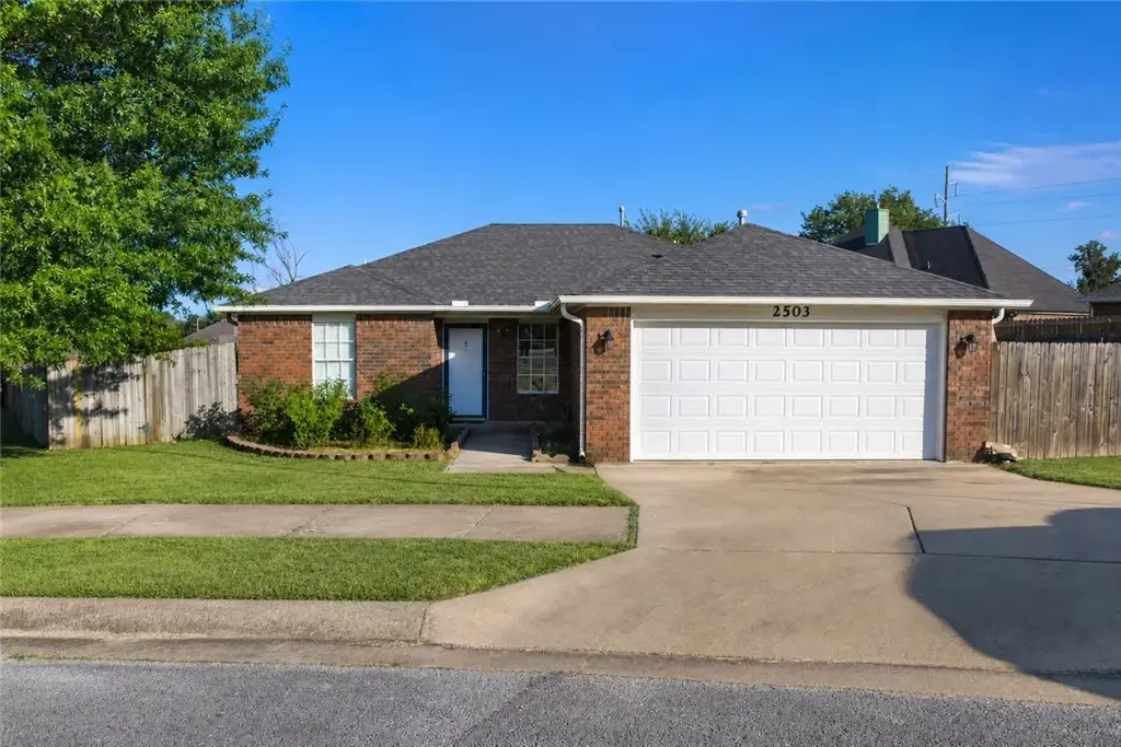 2503 Chanel Street, Siloam Springs