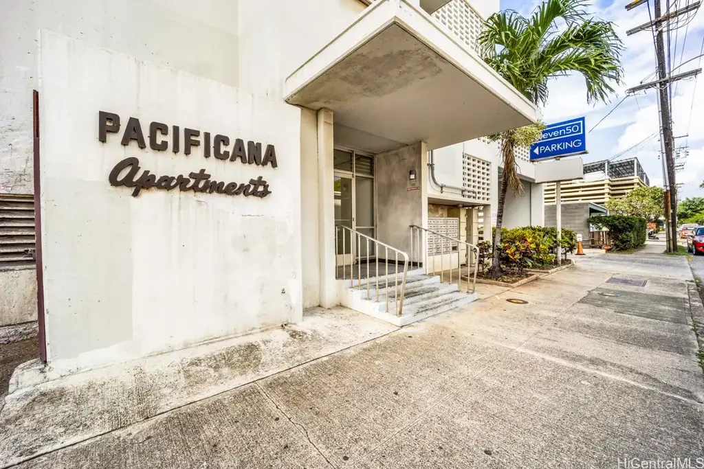 1125 S Young Street, Honolulu