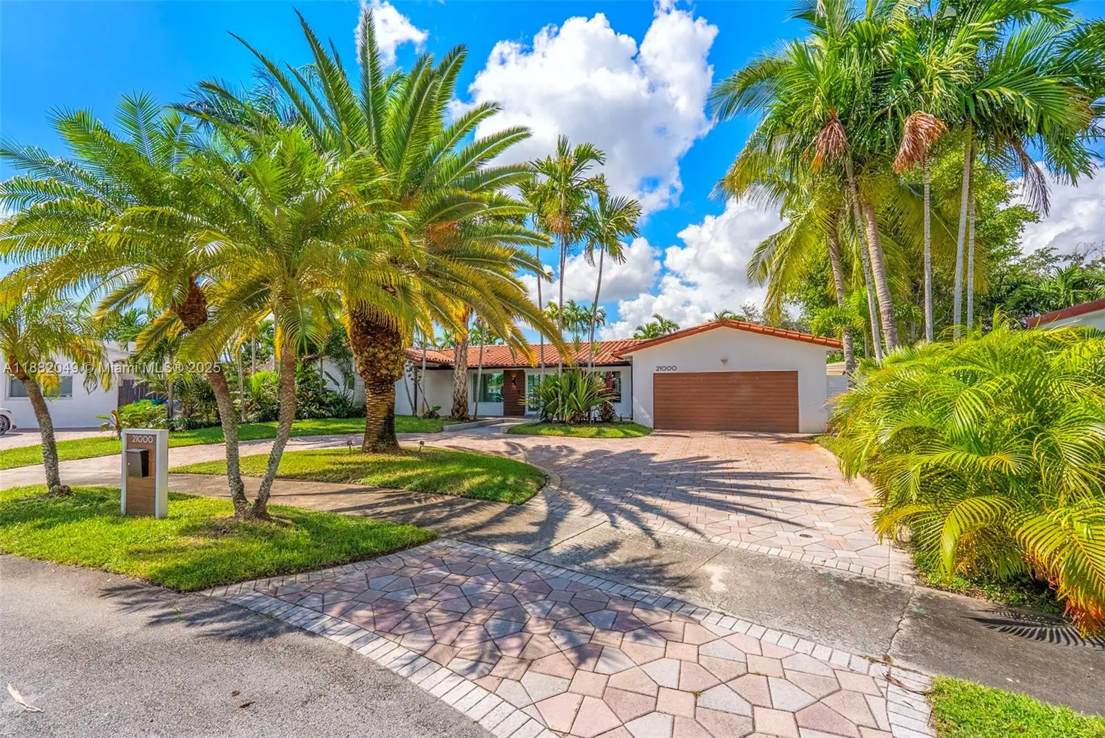 Photo of Listing #A11882049