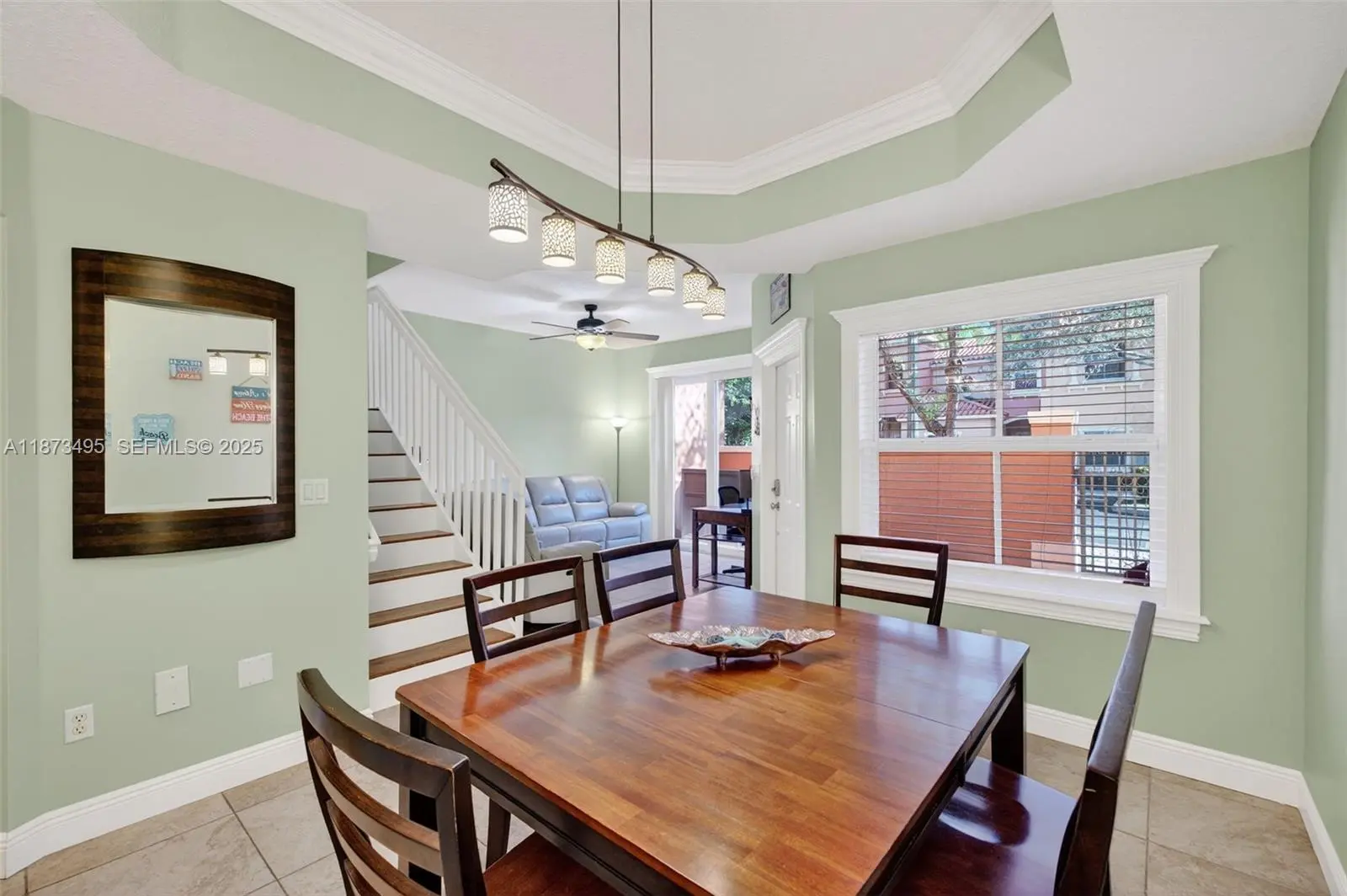 Photo of Listing #A11873495