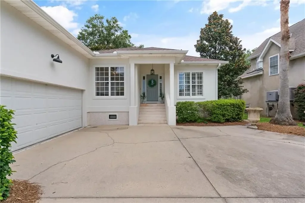 146 E Commons Drive, St Simons Island