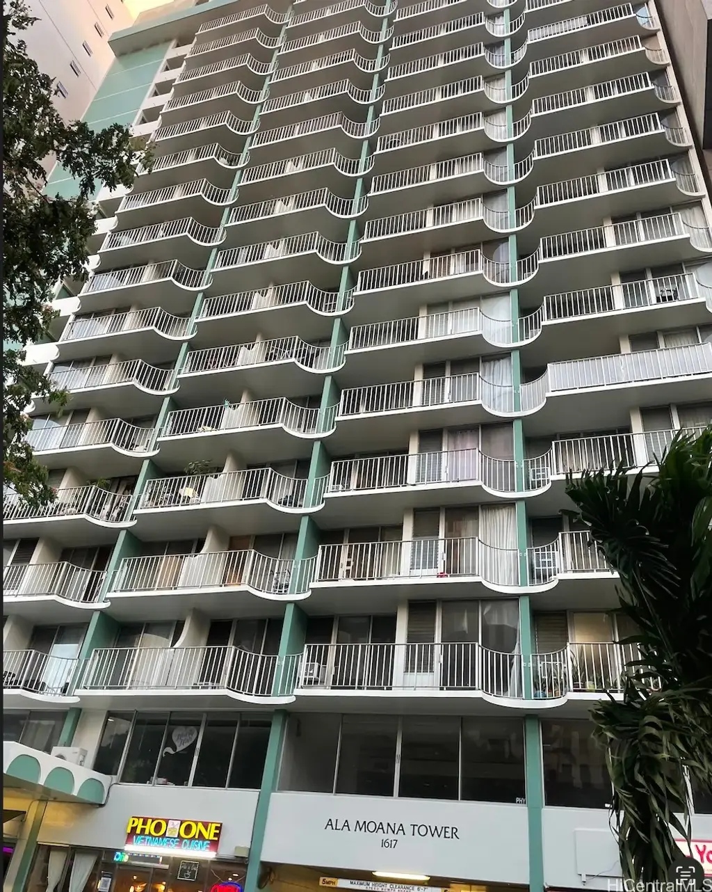 1617 Kapiolani Boulevard, Honolulu